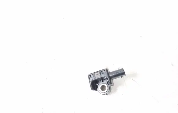 Mercedes-Benz A W176 Airbag deployment crash/impact sensor A1668210151