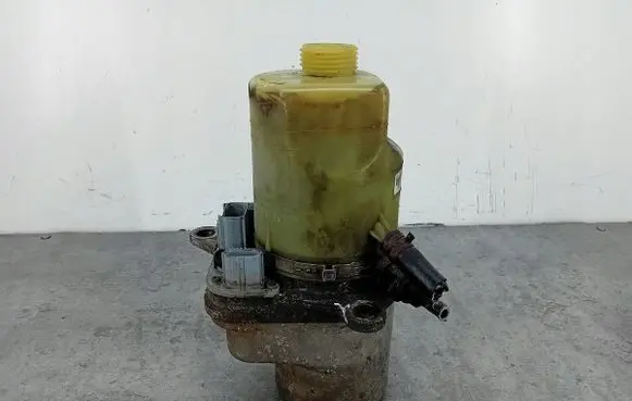 Ford Focus Power steering pump 4M513K514BF