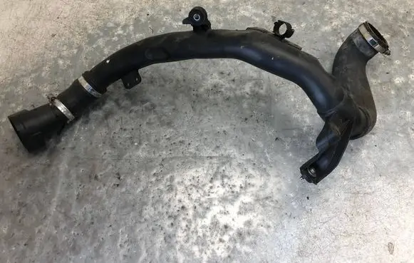 Volkswagen Tiguan Intercooler hose/pipe 5N0145832AA 5N0145840G