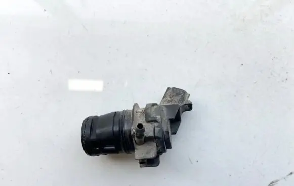 Mazda 3 I Windscreen/windshield washer pump 8603109120