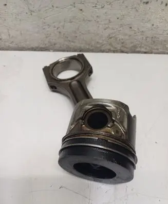 BMW 5 GT F07 Piston with connecting rod 0840ZR