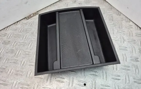 Chrysler 300 - 300C Glove box pad 04595985AA 48876A