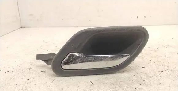 BMW 7 E38 Front door interior handle 8125515