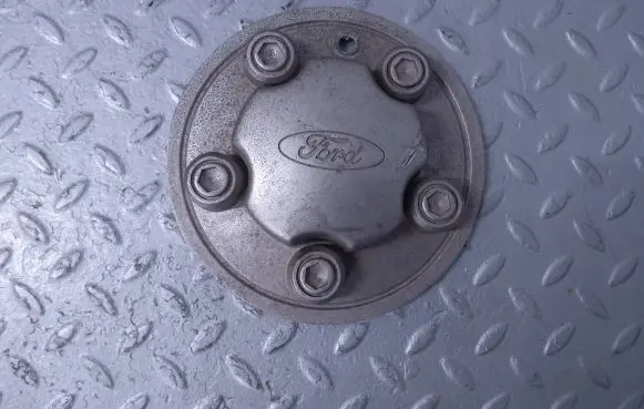Ford Granada Original wheel cap 82GB1130AC