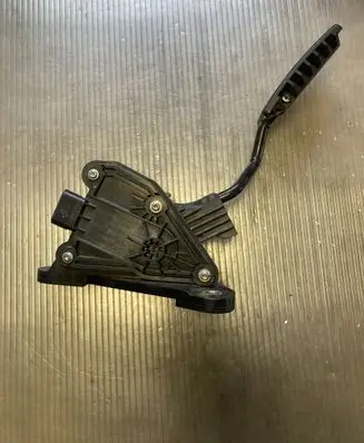 Honda CR-V Accelerator throttle pedal JM10B J30000000344