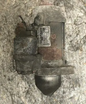 Toyota Corolla Verso E121 Starter motor 281000G040