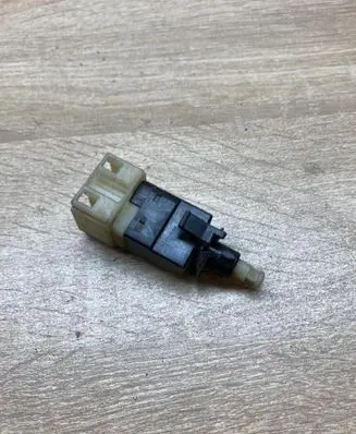 Mercedes-Benz S W220 Brake pedal sensor switch 00W45