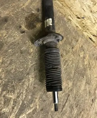 Volkswagen PASSAT B6 Front shock absorber/damper