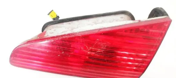Peugeot 607 Tailgate rear/tail lights