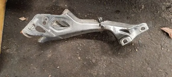 Audi A6 S6 C7 4G Fender mounting bracket 4G0805815