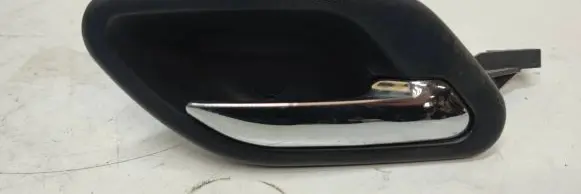 BMW 5 E39 Front door interior handle 8226050