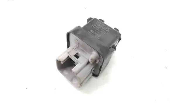 Glow plug pre-heat relay
