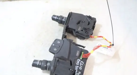 Renault Clio III Light switch