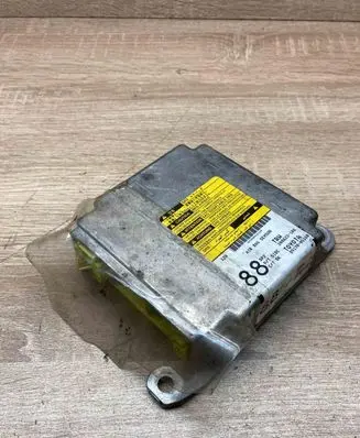 Toyota Avensis T250 Airbag control unit/module 8917005160 208623106