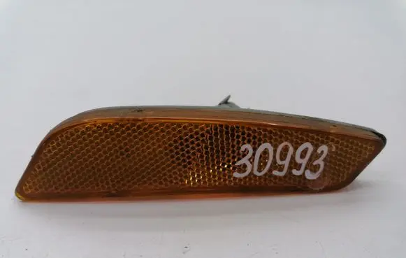 Cadillac CTS Front bumper turn signal 25699094