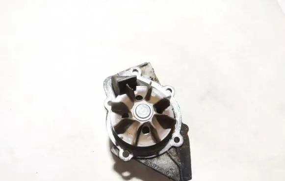 Peugeot 307 Water pump 9630772610