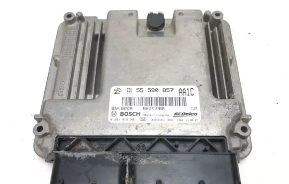 Opel Astra J Engine control unit/module ECU 0281018081