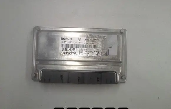 Toyota Corolla E120 E130 Engine control unit/module 0261207411