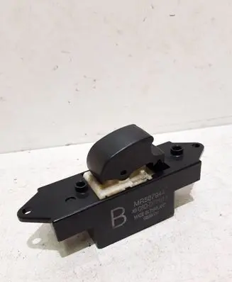 Mitsubishi Colt Electric window control switch MR587944 0556TH C8DD411MB
