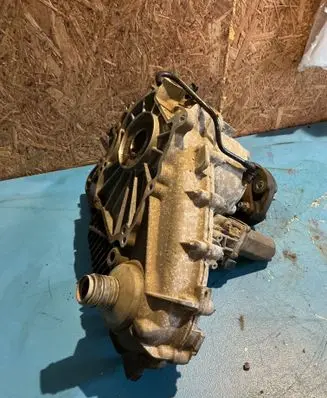 BMW X5 E70 Gearbox transfer box case 7574777 7182677