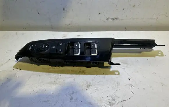 KIA Sportage Electric window control switch 93570F1070 2101120000454 135409