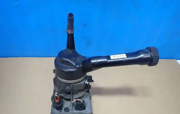 Peugeot 307 Power steering pump 9684979180