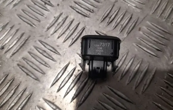 Chevrolet Camaro Rain sensor 13589747