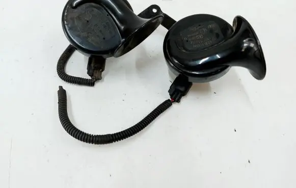 Tesla Model Y Horn signal 1716499400A