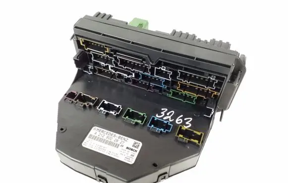 Mercedes-Benz E C207 W207 SAM control unit A2129002627