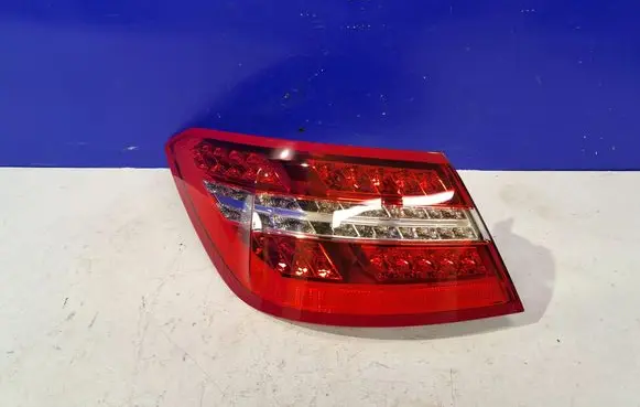 Mercedes-Benz E C207 W207 Rear/tail lights A2078200164