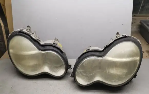 Mercedes-Benz C W203 Headlights/headlamps set A2038201161 A2038201261 0301166272