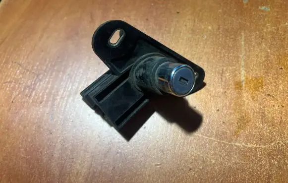 Opel Omega B2 Tailgate exterior lock 
