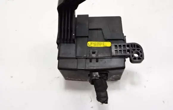 Hyundai Santa Fe Fuse module 914222B32202 M670113 0075