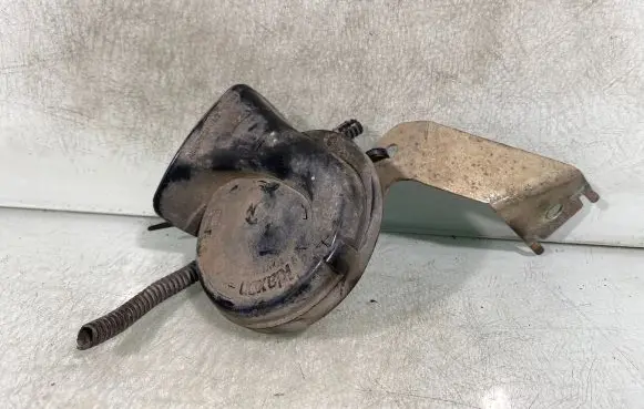 Renault Trafic II (X83) Horn signal 0091001 Ch2126