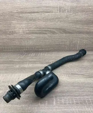 BMW 5 E60 E61 Engine coolant pipe/hose 6903054E