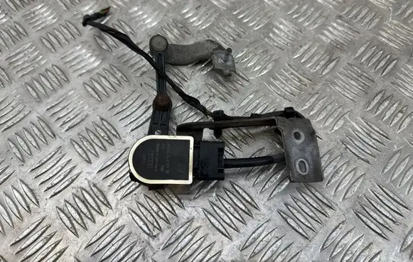 Mercedes-Benz CLA C117 X117 W117 Rear air suspension level height sensor A0045429918