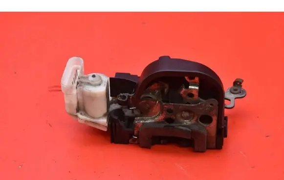 Alfa Romeo GTV Front door lock