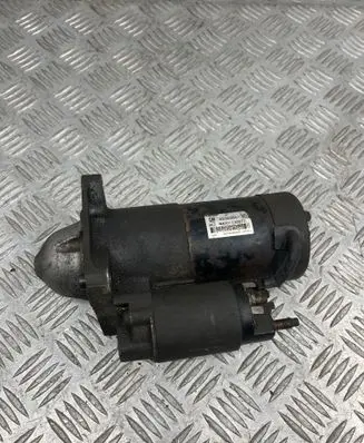 Opel Insignia A Starter motor 55353857 M001T30072