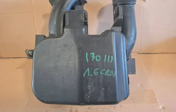 Hyundai i30 Intake resonator 28220G3000