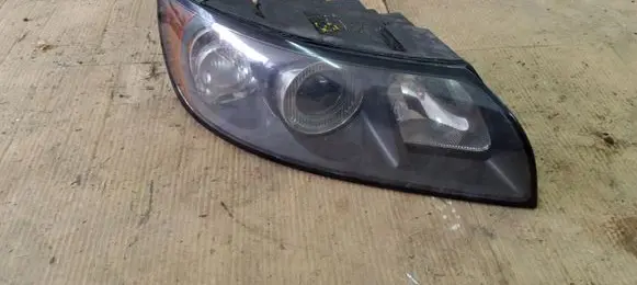 Volvo V50 Headlight/headlamp
