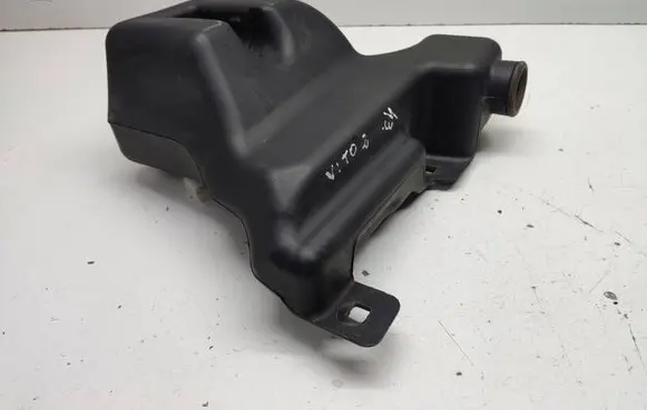 Mercedes-Benz Vito Viano W447 Windshield washer fluid reservoir/tank A4478690120