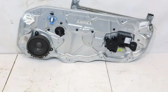 Volvo C30 Front window lifting mechanism without motor 