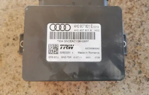 Audi A6 C7 Hand brake control module 4H0907801E