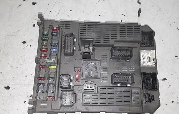 Citroen C5 Fuse box set 9647448280
