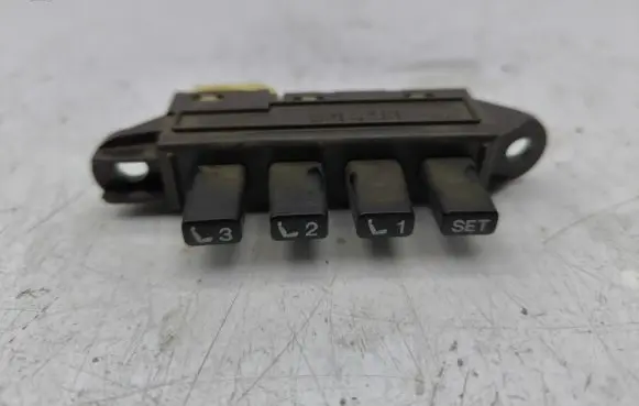 Lexus GS 300 350 430 450H Seat memory switch 15A912