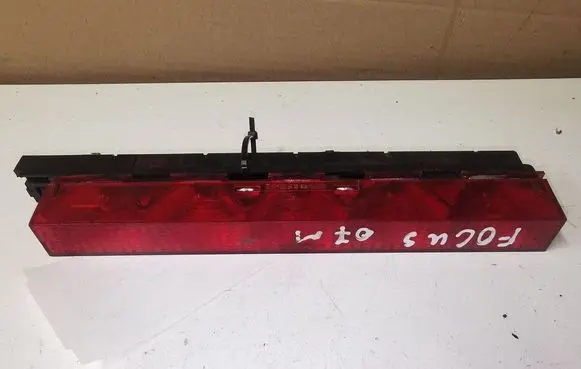 Ford Focus Third/center stoplight 1S7113A613AE