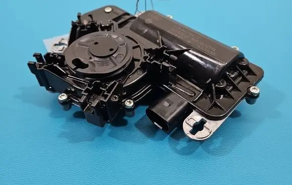 Skoda Superb B8 (3V) Tailgate/trunk/boot lock/catch/latch 5TA827887C IMPRK1549154