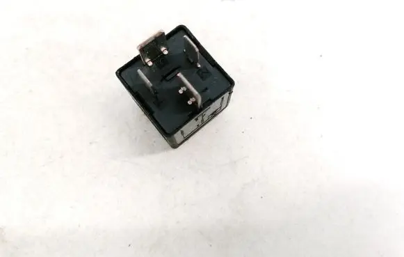 Land Rover Discovery 3 - LR3 Other relay 93BG14N089C1B V23136-J4-X31