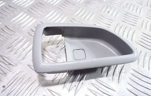 KIA Sorento Other front door trim element 826223E000