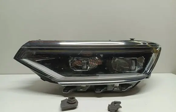 Volkswagen PASSAT B8 Headlight/headlamp 3G1941